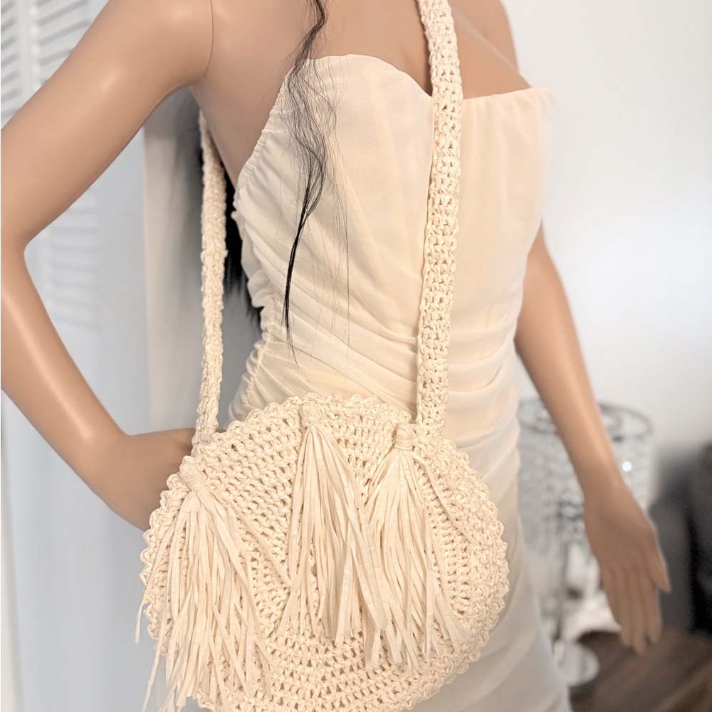 Light Beige Round Straw Fringe Bag Never Used. Beautiful bag